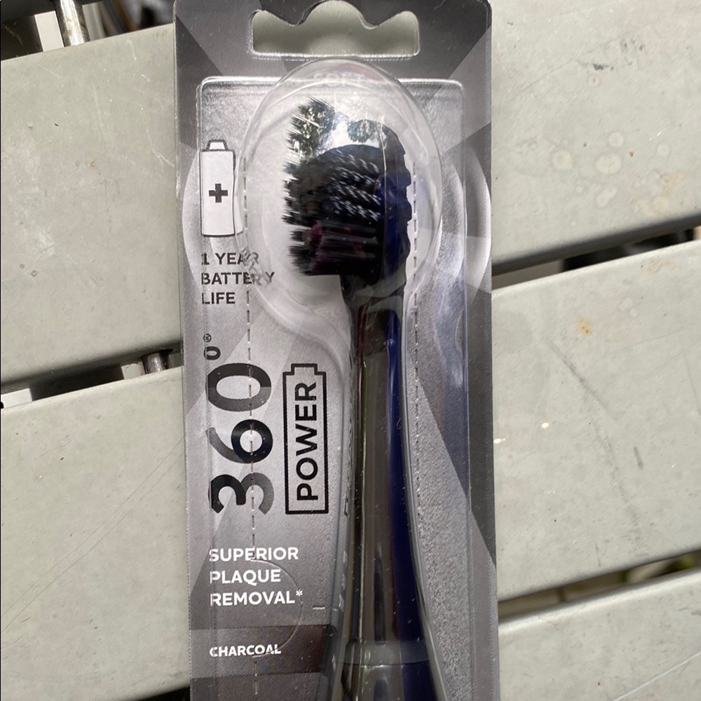 Colgate 360 Power Toothbrush Set - Picture 2 of 3
